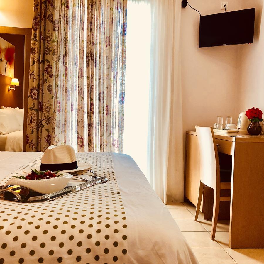 Aparthotel G George Nydri  Esterno foto